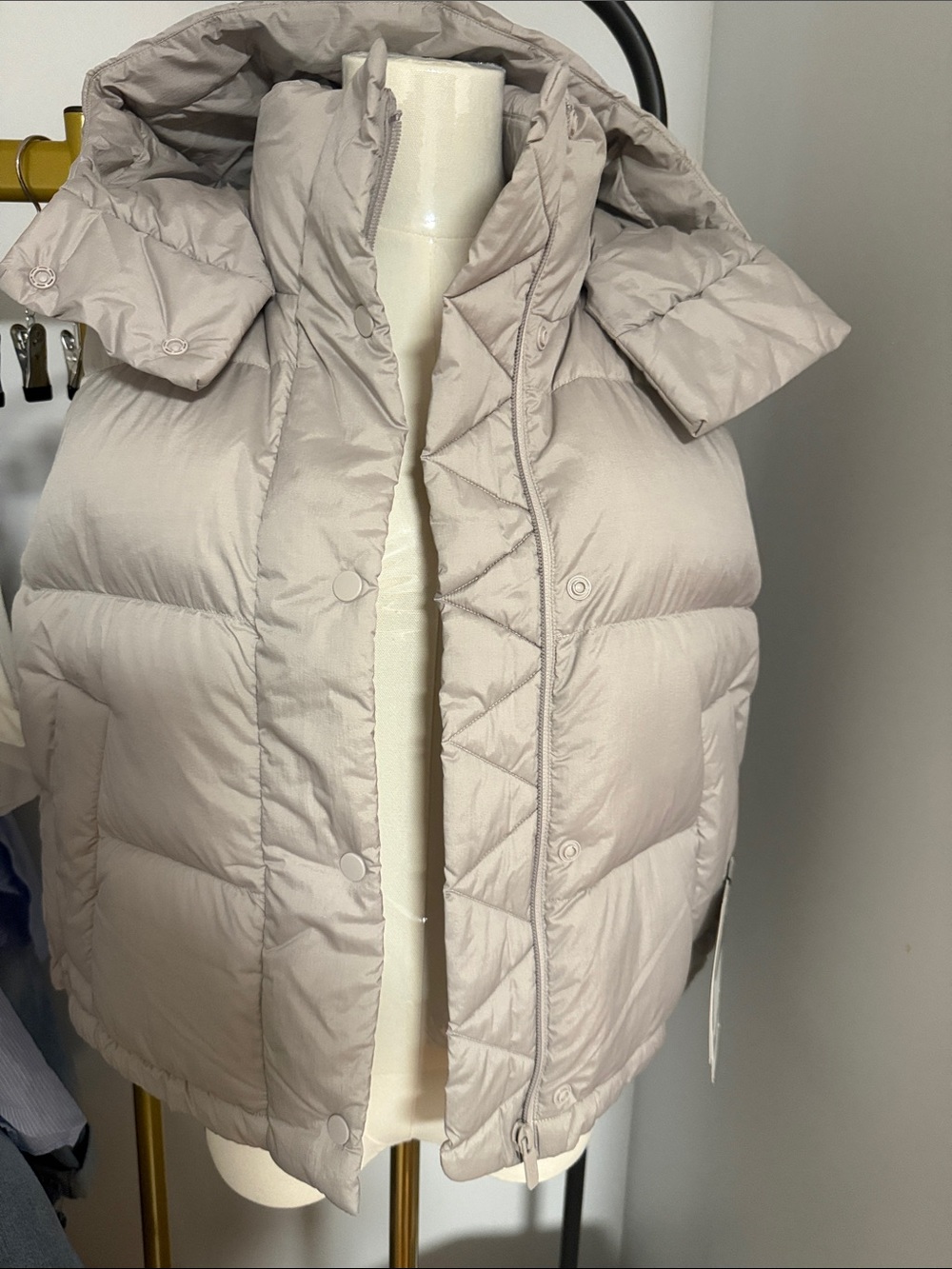 Light Beige Puffer Vest Jacket with Hood